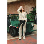 2404 NR. 10 SEBRINA SWEATER