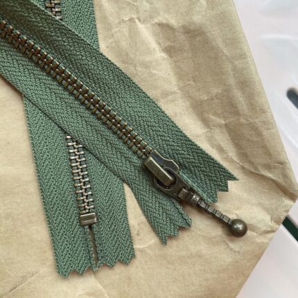 PetiteKnit zip 35 cm - hunter green
