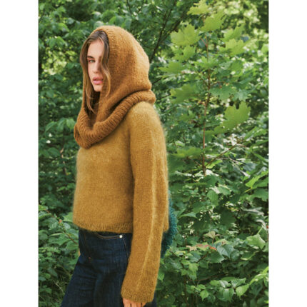 2507 NR. 11 SNUGGLE HOOD